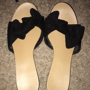 Woman’s cute slip sandals black and brown